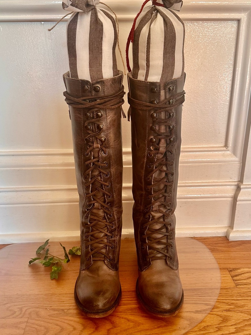 Lace-Up Knee High Leather Boots - Brown